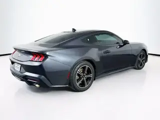 Ford Mustang 2024 EcoBoost 2dr Fastback