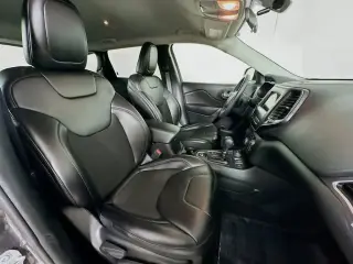 Jeep Cherokee 2019 4x4 Altitude 4dr SUV