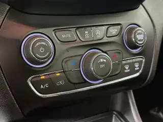 Jeep Cherokee 2019 4x4 Altitude 4dr SUV