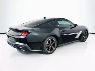 Ford Mustang 2024 EcoBoost 2dr Fastback