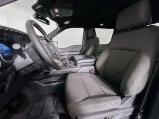 Ford F-150 2023 4x2 XL 4dr SuperCrew 5.5 ft. SB