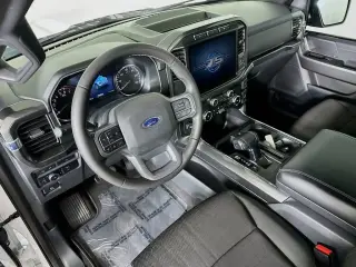 Ford F-150 2023 4x2 XL 4dr SuperCrew 5.5 ft. SB