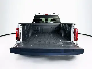 Ford F-150 2024 4x2 STX 4dr SuperCrew 5.5 ft. SB