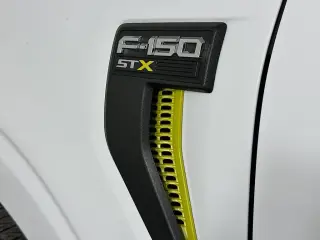 Ford F-150 2024 4x2 STX 4dr SuperCrew 5.5 ft. SB