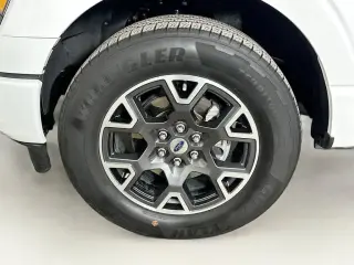 Ford F-150 2024 4x2 STX 4dr SuperCrew 5.5 ft. SB