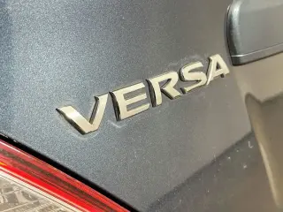 Nissan Versa 2015 1.6 S 4dr Sedan 5M
