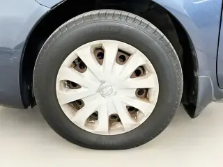 Nissan Versa 2015 1.6 S 4dr Sedan 5M