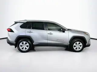 Toyota RAV4 2025 LE 4dr SUV