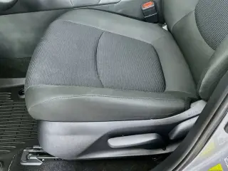 Toyota RAV4 2025 LE 4dr SUV