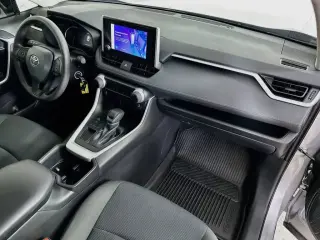 Toyota RAV4 2025 LE 4dr SUV
