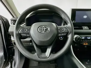 Toyota RAV4 2025 XLE 4dr SUV