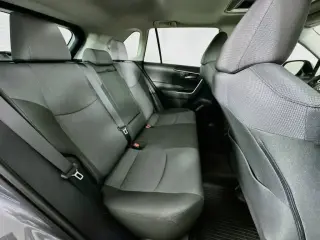 Toyota RAV4 2025 XLE 4dr SUV