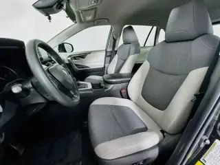 Toyota RAV4 2022 XLE 4dr SUV