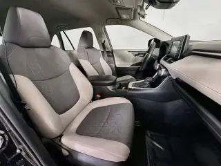 Toyota RAV4 2022 XLE 4dr SUV