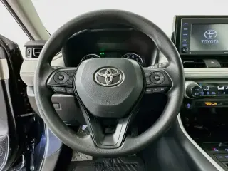 Toyota RAV4 2022 XLE 4dr SUV