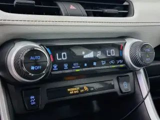 Toyota RAV4 2022 XLE 4dr SUV