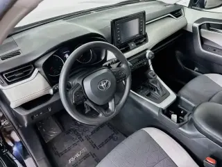 Toyota RAV4 2022 XLE 4dr SUV