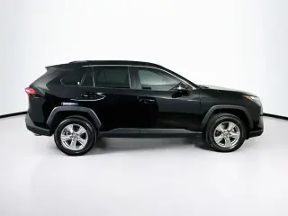 Toyota RAV4 2022 XLE 4dr SUV