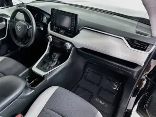 Toyota RAV4 2022 XLE 4dr SUV