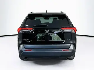 Toyota RAV4 2022 XLE 4dr SUV