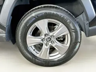 Toyota RAV4 2022 XLE 4dr SUV