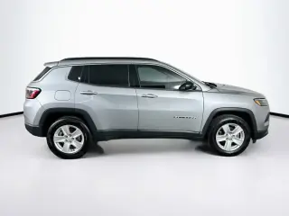 Jeep Compass 2022 4x4 Latitude 4dr SUV