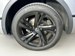 Volkswagen Tiguan 2023 AWD SE R-Line Black 4Motion 4dr SUV