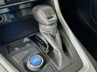 Toyota RAV4 Hybrid 2025 AWD XSE 4dr SUV