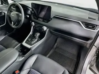 Toyota RAV4 Hybrid 2025 AWD XSE 4dr SUV