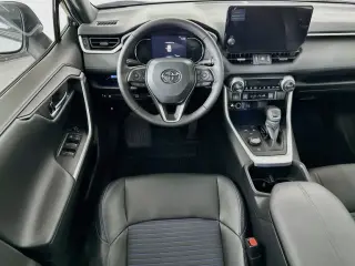 Toyota RAV4 Hybrid 2025 AWD XSE 4dr SUV