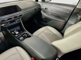 Hyundai SONATA 2022 Limited 4dr Sedan