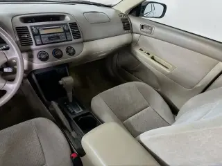 Toyota Camry 2003 SE 4dr Sedan