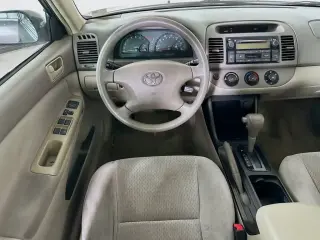 Toyota Camry 2003 SE 4dr Sedan