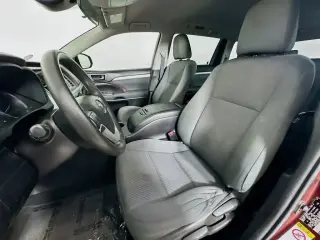Toyota Highlander 2018 AWD LE 4dr SUV