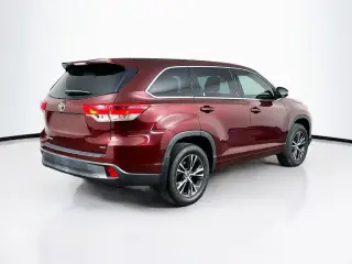 Toyota Highlander 2018 AWD LE 4dr SUV