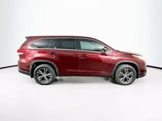 Toyota Highlander 2018 AWD LE 4dr SUV
