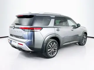 Nissan Pathfinder 2023 AWD SL 4dr SUV