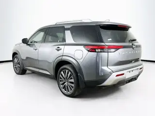 Nissan Pathfinder 2023 AWD SL 4dr SUV