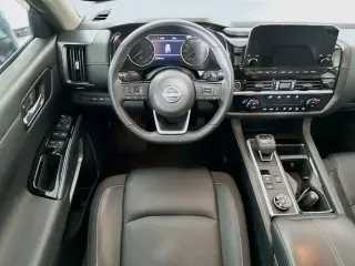 Nissan Pathfinder 2023 AWD SL 4dr SUV