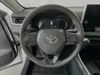 Toyota RAV4 2025 AWD XLE 4dr SUV