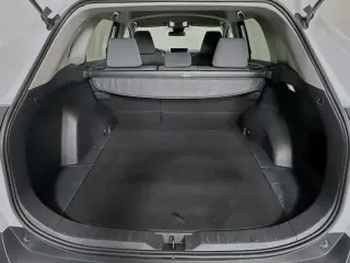Toyota RAV4 2025 AWD XLE 4dr SUV