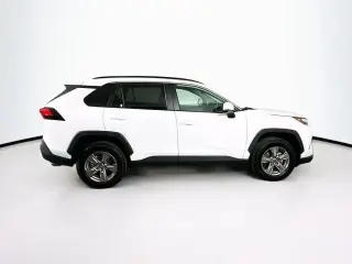 Toyota RAV4 2025 AWD XLE 4dr SUV
