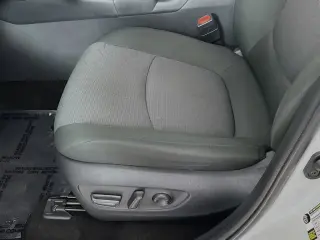 Toyota RAV4 2025 AWD XLE 4dr SUV