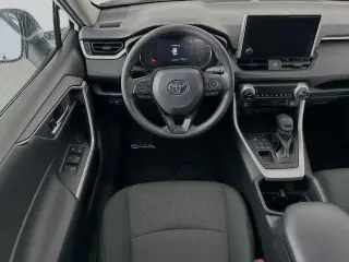 Toyota RAV4 2025 AWD XLE 4dr SUV