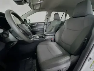 Toyota RAV4 2025 AWD XLE 4dr SUV