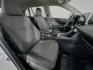 Toyota RAV4 2025 AWD XLE 4dr SUV