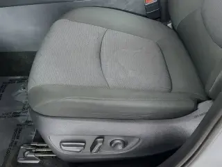 Toyota RAV4 2025 AWD XLE 4dr SUV