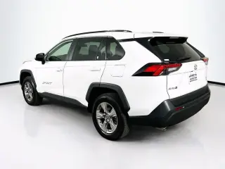 Toyota RAV4 2025 AWD XLE 4dr SUV