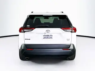 Toyota RAV4 2025 AWD XLE 4dr SUV