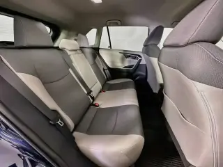 Toyota RAV4 2025 XLE 4dr SUV